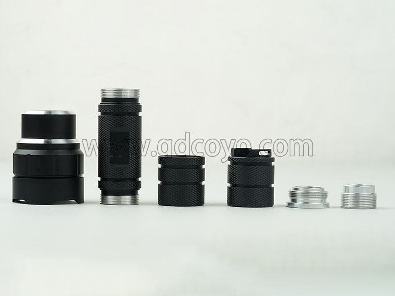 High-precision frosted flashlight device