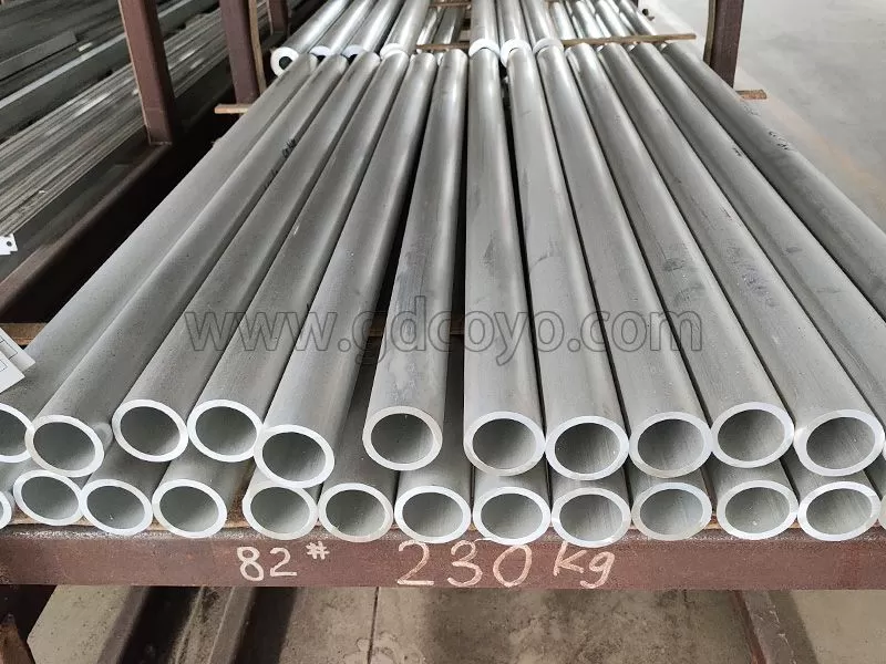 Round Aluminum Pipes