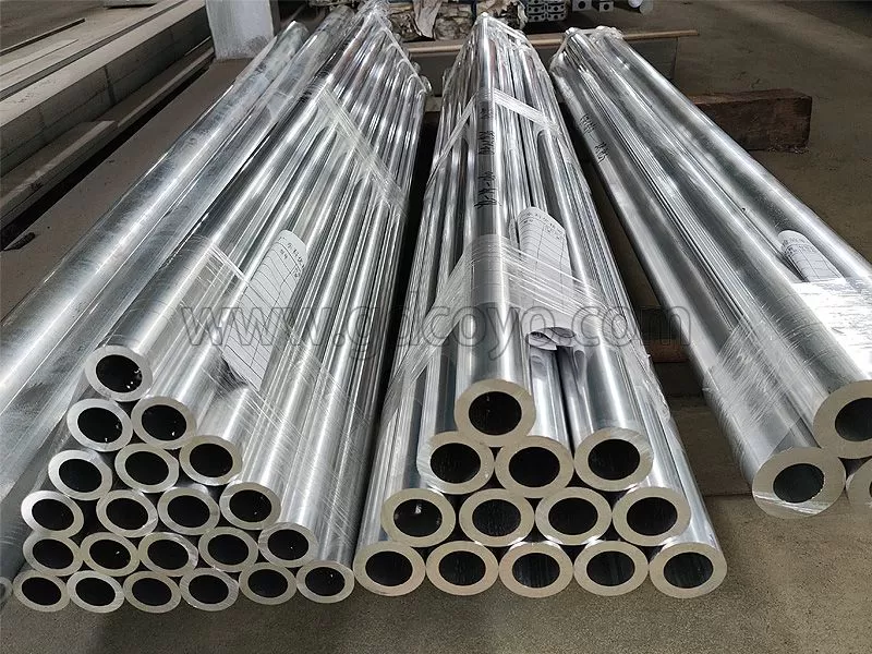 Round Aluminum Pipes